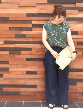 「coen（コーエン）のヴィンテージサテンフラワープリントブラウス§（シャツ/ブラウス、グリーン系）」を使った、coen  あんどうさん（レディース・163cm）の夏コーディネート