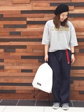 「WILD THINGS（ワイルドシングス）のWILD THINGS(ワイルドシングス)別注タイベックナップザック（バックパック/リュック、ホワイト系）」を使った、coen  あんどうさん（レディース・163cm）の夏コーディネート