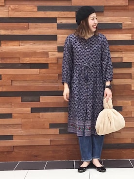 「coen（コーエン）のエコファーショッパーバッグ(ライトグレー / ダークブラウン ⇒ WEB限定カラー）（トートバッグ、ベージュ系）」を使った、coen  あんどうさん（レディース・163cm）の秋コーディネート