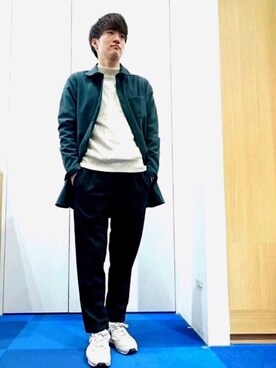 「TRANS CONTINENTS（トランスコンチネンツ）のアイテム（スラックス）」を使った、hiromichiさん（メンズ・172cm）の冬コーディネート