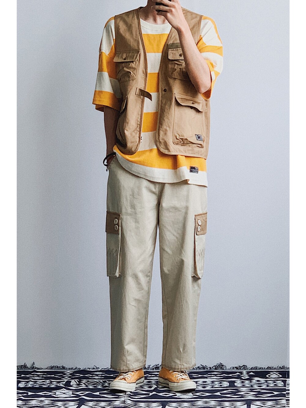 「ootd、夏、夏コーデ、休日スタイル、休日コーデ、converse、Proteus、黄色」｜「Proteusのアイテム（Tシャツ/カットソー、イエロー系）」を使った、灰白光さん（メンズ・176cm）の夏コーディネートの1枚目の写真