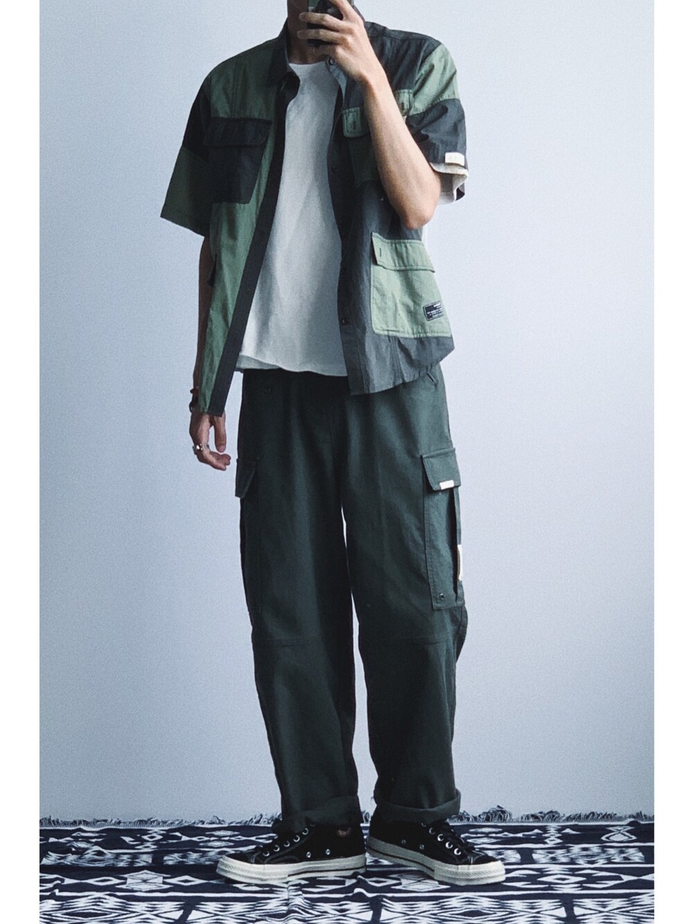 「ootd、夏、夏コーデ、休日スタイル、休日コーデ、converse、Proteus」｜「Proteusのアイテム（シャツ/ブラウス、その他）」を使った、灰白光さん（メンズ・176cm）の夏コーディネートの1枚目の写真