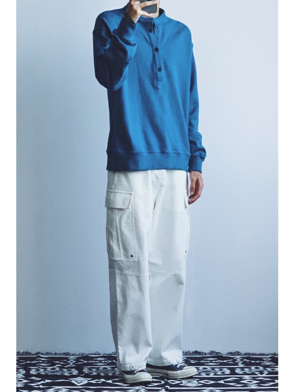 「ootd、夏、夏コーデ、秋のコーデ、秋コーデ、休日スタイル、休日コーデ、converse、Proteus」｜「Proteusのアイテム（パーカー、その他）」を使った、灰白光さん（メンズ・176cm）の夏コーディネートの1枚目の写真