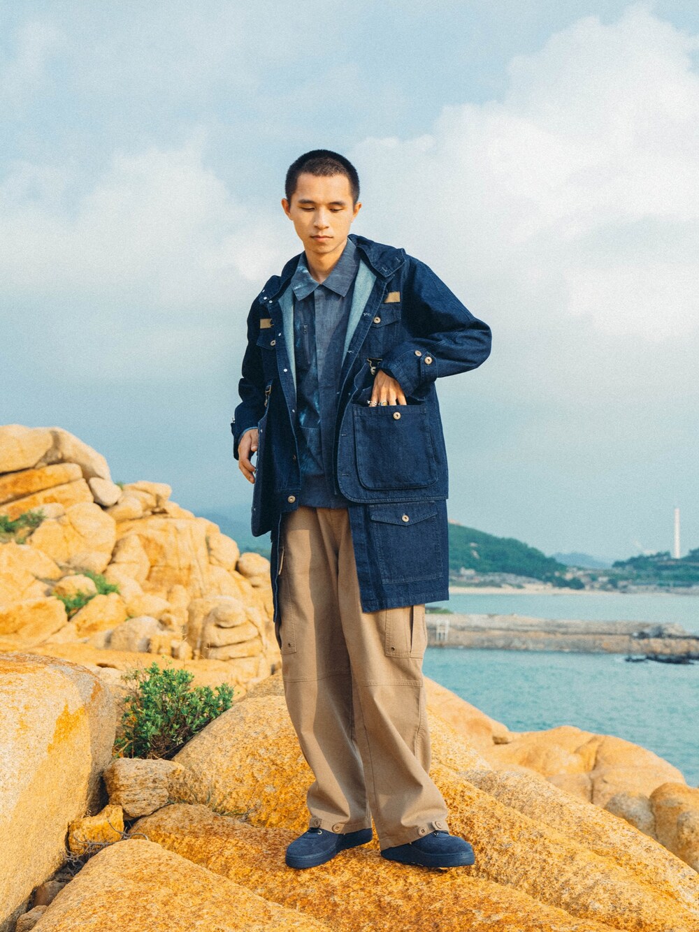 「ootd、秋のコーデ、秋コーデ、秋、休日スタイル、休日コーデ、Proteus、NIKE」｜「Proteusのアイテム（ノーカラージャケット、その他）」を使った、灰白光さん（メンズ・176cm）の秋コーディネートの1枚目の写真