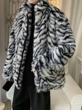 「アイテム（ムートンコート、ホワイト系）」を使った、BUDZ ONLINE SHOPさん（メンズ・175cm）の秋コーディネート