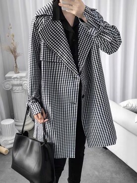 「韓国好きな人と繋がりたい」｜「アイテム（トレンチコート）」を使った、BUDZ ONLINE SHOPさん（メンズ・180cm）の冬コーディネート