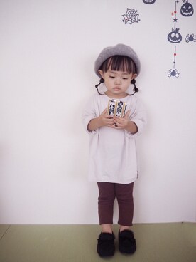 「monmimiのアイテム（トップス、ベージュ系）」を使った、KaNyaDeʕ·͡ˑ·ཻʔさん（キッズ・140cm）の秋コーディネート