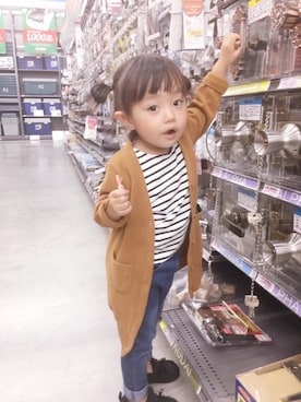 「Birthday（バースデイ）のアイテム（Tシャツ/カットソー、ホワイト系）」を使った、KaNyaDeʕ·͡ˑ·ཻʔさん（キッズ・140cm）の秋コーディネート