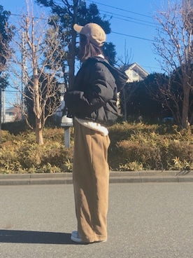 「MERLOT（メルロー）のコーデュロイタックワイドパンツ1885（その他パンツ）」を使った、YOSSYさん（レディース・165cm）の冬コーディネート
