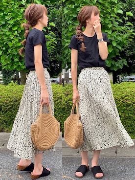 「Chaco closet（チャコ クローゼット）のアソートプリーツ Aラインウエストゴムロングスカート[チェック 小花柄 ダルメシアン コーデュロイ サテン シアー 無地]（スカート）」を使った、YOSSYさん（レディース・165cm）の夏コーディネート