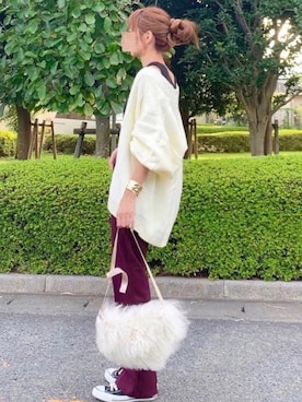 「ケーブルカーディガン」｜「アイテム（アクセサリー）」を使った、YOSSYさん（レディース・165cm）の秋コーディネート