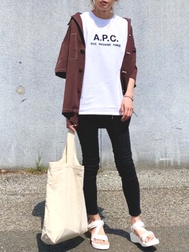 「Ungrid（アングリッド）のアイテム（ピアス（両耳用））」を使った、YOSSYさん（レディース・165cm）の春コーディネート