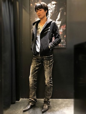 「TORNADO MART（トルネードマート）のアイテム（デニムパンツ、ブラック系）」を使った、sakaさん（メンズ・181cm）の秋コーディネート