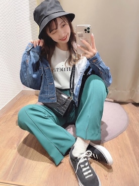 「earth music&ecology（アースミュージックアンドエコロジー）のアイテム（ハット、ブラック系）」を使った、Rieさん（レディース・150cm）の春コーディネート