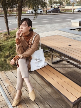 「アイテム（その他トップス、ブラウン系）」を使った、TZUさん（レディース・156cm）の冬コーディネート