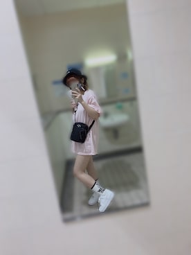 「airforce1」｜「アイテム（帽子）」を使った、ゆさん（レディース・159cm）の秋コーディネート