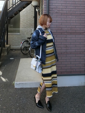 「スリット」｜「アイテム（デニムジャケット）」を使った、Rina Chishimaさん（レディース・157cm）の春コーディネート