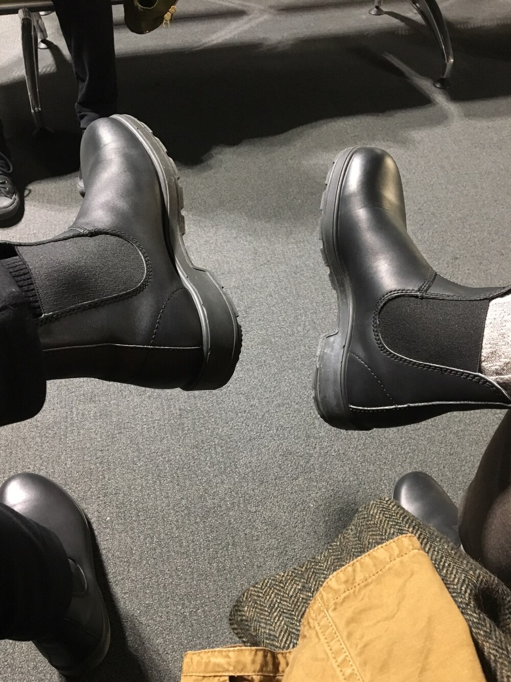 「BlundstoneのBLUNDSTONE/ブランドストーン　サイドゴア　ブーツ（ブーツ、ブラック系）」を使った、ryotaさん（メンズ・178cm）の冬コーディネートの1枚目の写真