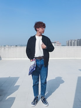 「PULL&BEAR（プルアンドベア）のアイテム（デニムパンツ）」を使った、吳俊賢さん（メンズ・177cm）の冬コーディネート
