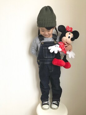「babygap」｜「アイテム（サロペット/オーバーオール）」を使った、こはるさん（キッズ・90cm）の秋コーディネート