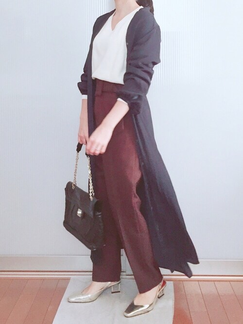 Mio使用「ユニクロ（コットンカシミヤVネックセーター（長袖））」的時尚穿搭