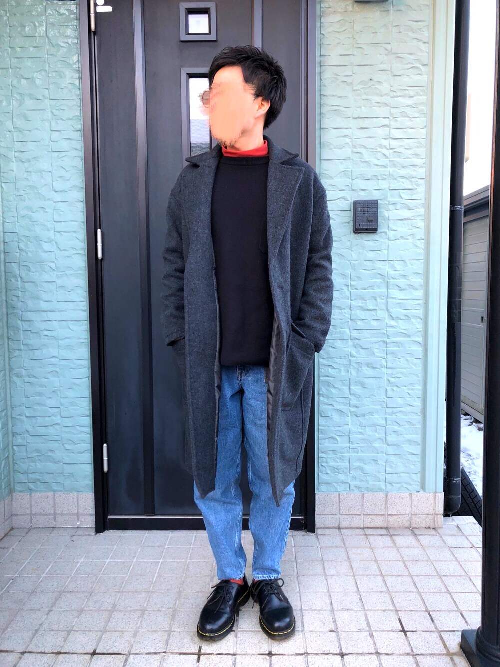 「UNIQLOのソフトタッチハイネックT（長袖）（Tシャツ/カットソー、ブルー系）」を使った、はまちさん（メンズ・165cm）の冬コーディネートの1枚目の写真
