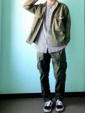 「MONO-MART（モノマート）のアイテム（その他アウター）」を使った、田中太郎さん（メンズ・173cm）の春コーディネート