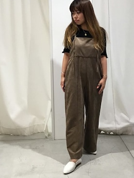 「relume」｜「アイテム（サロペット/オーバーオール）」を使った、JOURNAL STANDARD relume自由が丘店レディーススタッフさん（レディース・148cm）の夏コーディネート