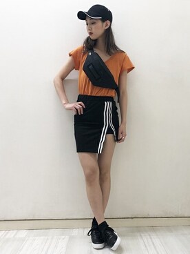 「BARAK（バラク）のアイテム（キャップ）」を使った、萌さん（レディース・168cm）の春コーディネート