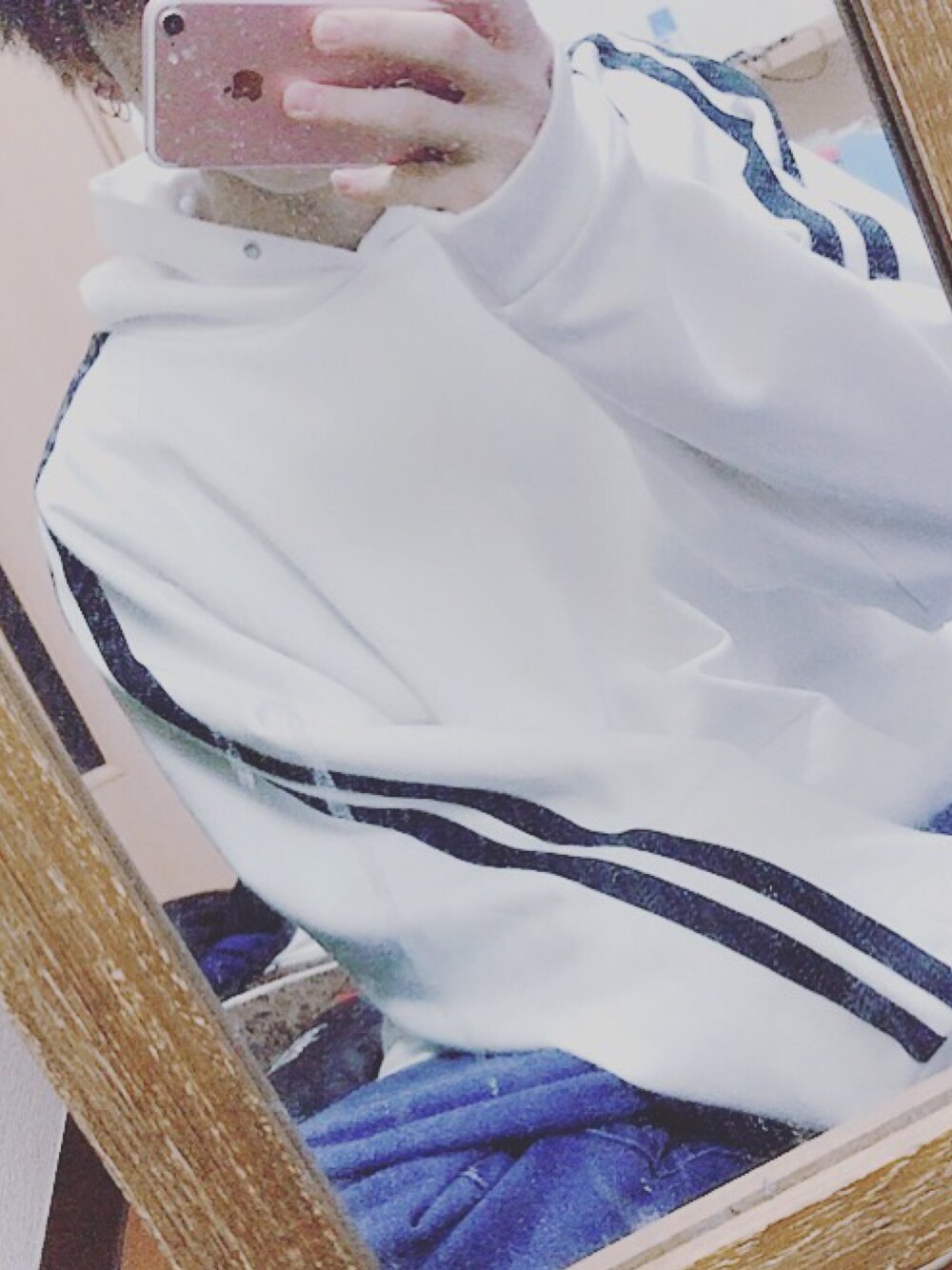 「MONKEY TIMEの＜monkey time＞ LINE URAKE DOLEMAN HOODY HJSP/パーカ（パーカー、ホワイト系）」を使った、まさきさん（メンズ・176cm）の冬コーディネートの1枚目の写真