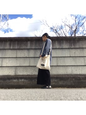 「B.L.U.E（ビーエルユーイー）のアイテム（パンツ）」を使った、AIRさん（レディース・157cm）の春コーディネート