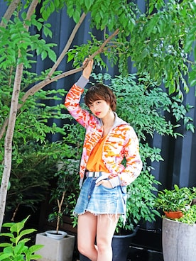 「アイテム（ジャージ）」を使った、tracktop girlさん（レディース・163cm・10代）の秋コーディネート