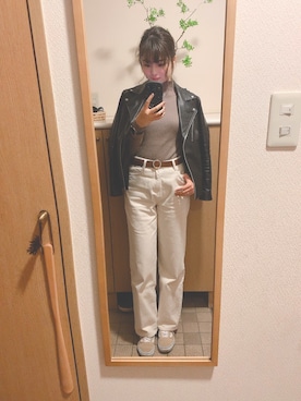 「chocomee（チョコミー）のアイテム（デニムパンツ）」を使った、Rinaさん（レディース・158cm）の秋コーディネート