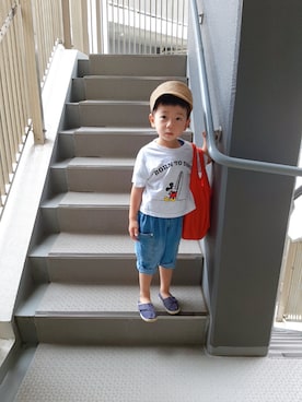 「ミッキーT」｜「アイテム（スリッポン）」を使った、SSKKNTさん（キッズ・100cm）の夏コーディネート
