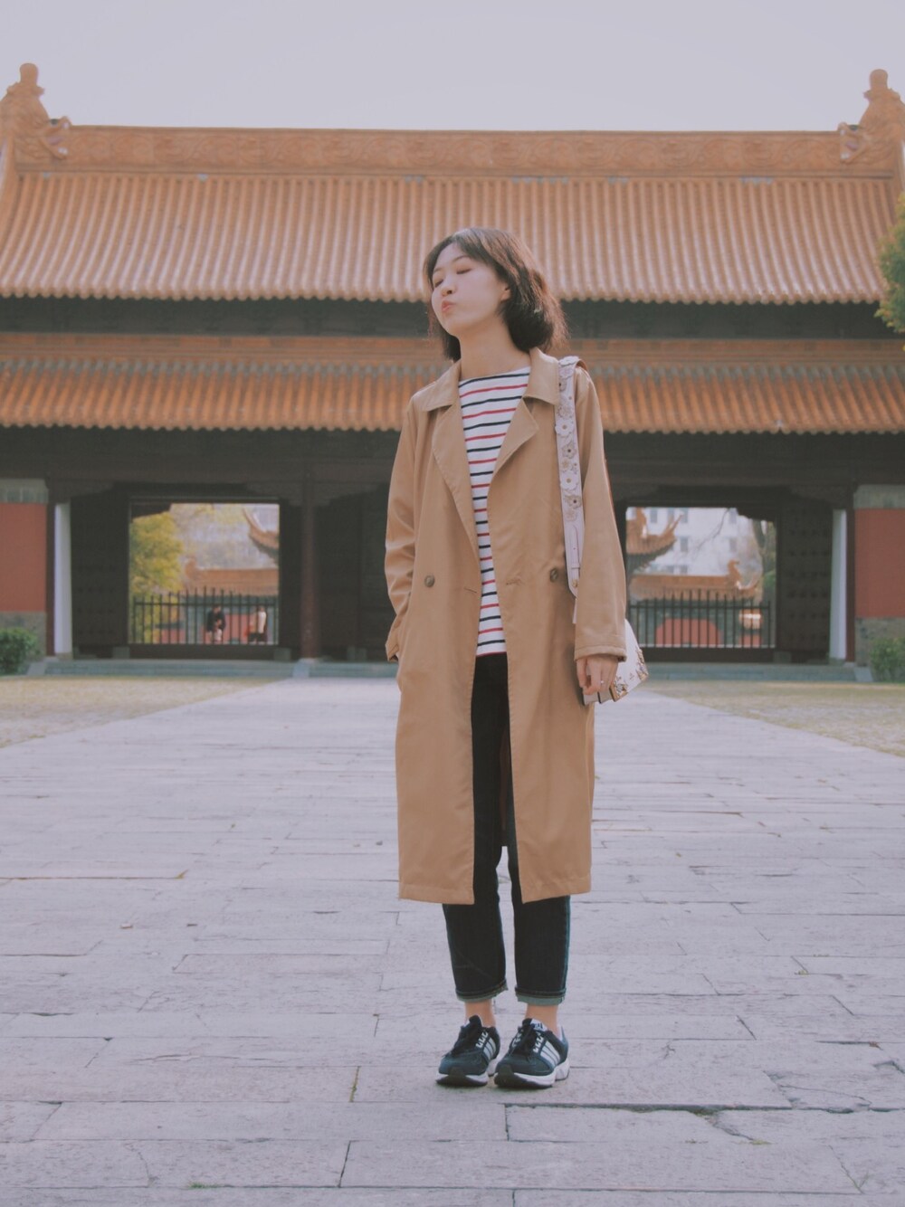 「ootd、UNIQLO」｜「UNIQLOのアイテム（Tシャツ/カットソー、その他）」を使った、AmberRUANさん（レディース・161cm）の夏コーディネートの1枚目の写真