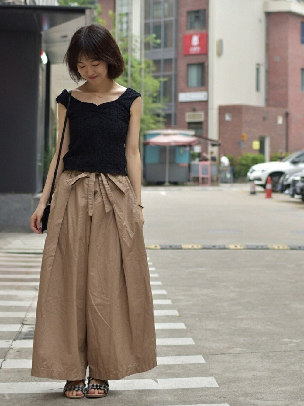 「ootd、夏、summer、coordinate、Kastane」｜「Kastaneのカットレースビスチェ（シャツ/ブラウス、ブラック系）」を使った、AmberRUANさん（レディース・161cm）の夏コーディネートの1枚目の写真