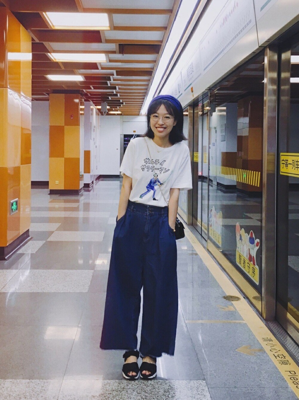 「ootd、夏、UNIQLO、JINS、summer、blue、coordinate」｜「UNIQLOのアイテム（Tシャツ/カットソー、ホワイト系）」を使った、AmberRUANさん（レディース・161cm）の夏コーディネートの1枚目の写真