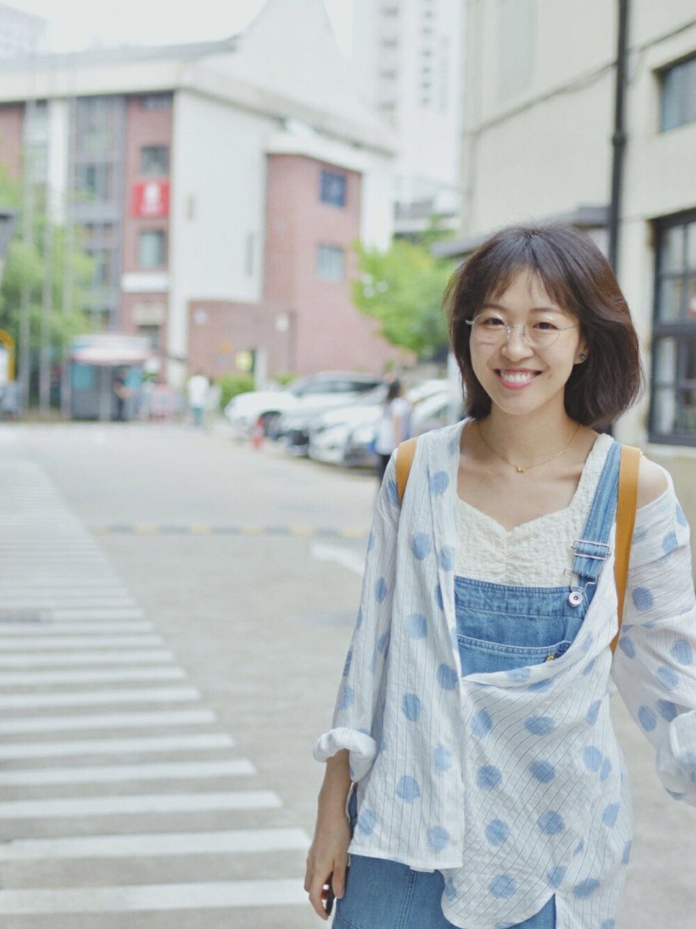 「ootd、夏、Kastane、coordinate、JINS」｜「Kastaneのアイテム（サロペット/オーバーオール、ブルー系）」を使った、AmberRUANさん（レディース・161cm）の夏コーディネートの1枚目の写真