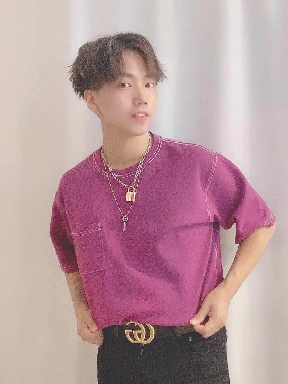 「GUCCI、tess、WEGO、シンプル、休日スタイル、お洒落さんとつながりたい、カジュアルコーデ、モノトーン、半袖シャツ、シンプルスタイル」｜「GUCCIのGucci - ダブルg ベルト - men - レザー/metal - 85（ベルト、ブラック系）」を使った、そーまさん（メンズ・170cm）の夏コーディネートの1枚目の写真