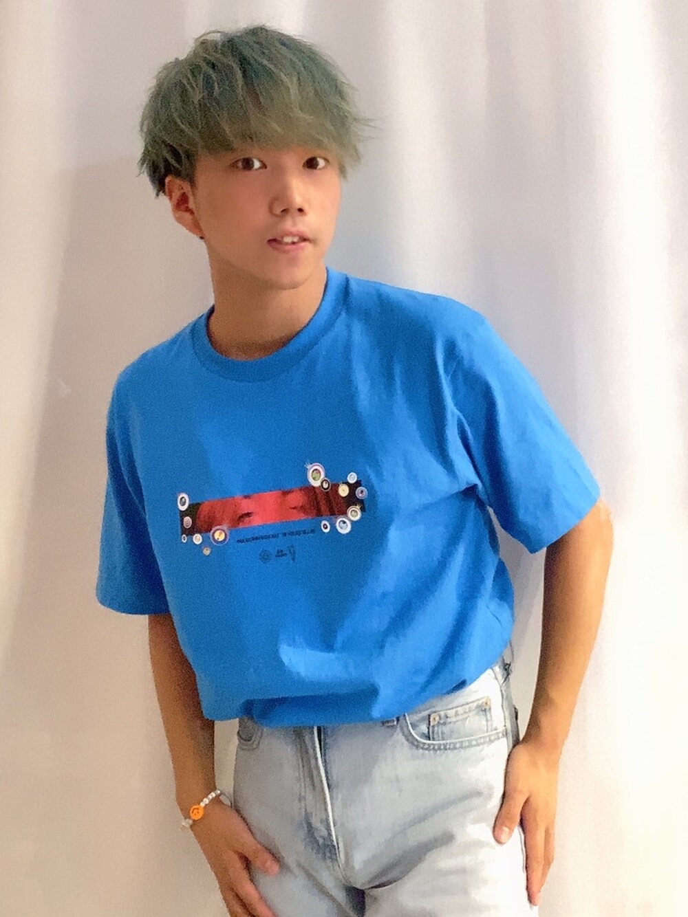 「GU、カイカイキキ、村上隆、ブレスレット、シンプル、休日コーデ、ootd、fashion、street、ストリート」｜「GUのアイテム（Tシャツ/カットソー、ブルー系）」を使った、そーまさん（メンズ・170cm）の冬コーディネートの1枚目の写真