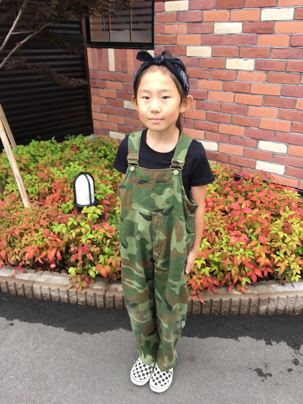 「？のアイテム（サロペット/オーバーオール、グリーン系）」を使った、クレさん（キッズ・124cm）の夏コーディネートの1枚目の写真