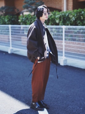 「THEE（シー）のアイテム（パンツ）」を使った、sato_shunさん（メンズ・178cm）の秋コーディネート