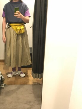 「アイテム（ボディバッグ/ウエストポーチ、イエロー系）」を使った、teckeyさん（レディース・165cm）の夏コーディネート