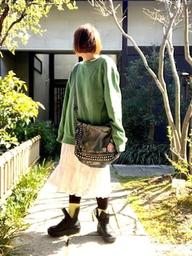 「antiqua」｜「アイテム（スウェット）」を使った、ぽん。さん（レディース・159cm）の春コーディネート