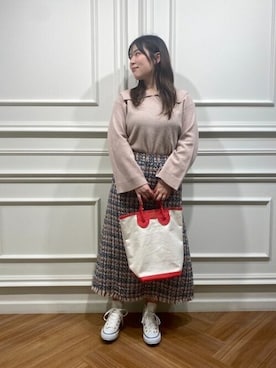 「Aラインスカート」｜「アイテム（スニーカー）」を使った、工藤さん（レディース・156cm）の冬コーディネート