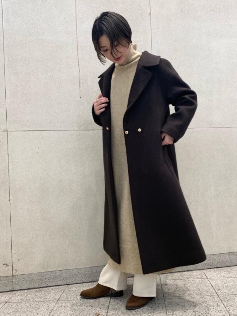 「ワンピース、大人カジュアル、casual、EMMEL REFINES、一押しのアウタースタイル」｜「green label relaxingの[22.5cm~25.5cm]◆CFC ラウンド ショートブーツ(3.0cmヒール)（ブーツ、その他）」を使った、taniguchi6879さん（レディース・159cm）の秋コーディネートの1枚目の写真