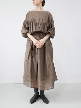 「UNIVERSAL TISSU（ユニヴァーサルティシュ）のアイテム」を使った、GOUACHE FUKUOKA  ガッシュ福岡さん（レディース・160cm）の春コーディネート