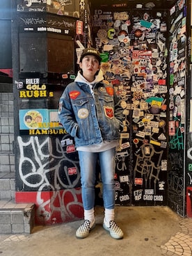「スキニーデニム」｜「アイテム（デニムジャケット）」を使った、Miyuさん（レディース・154cm）の冬コーディネート