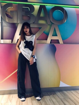 「休闲」｜「アイテム（スウェット）」を使った、JO柚さん（レディース・170cm）の夏コーディネート