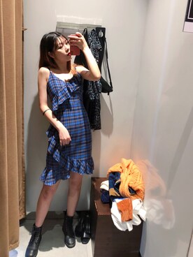 「通勤穿搭」｜「アイテム（ジャンパースカート）」を使った、JO柚さん（レディース・170cm）の秋コーディネート